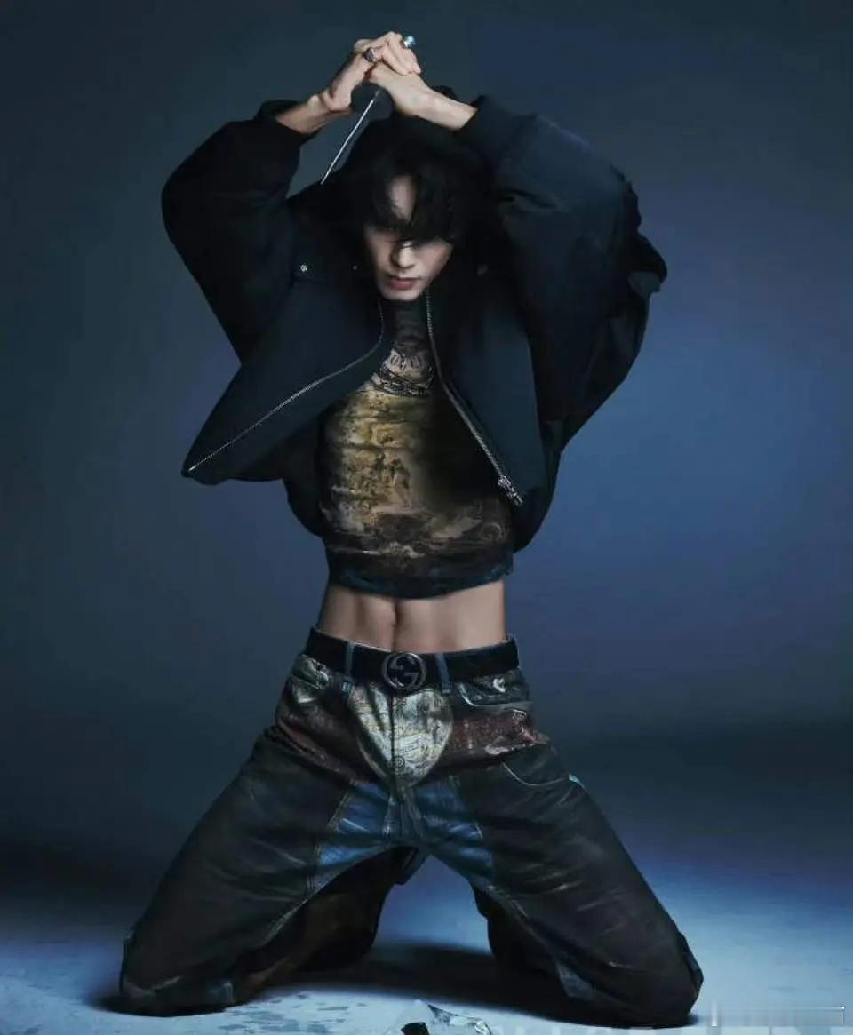 邓凯和宋威龙同样的姿势，谁更好呢