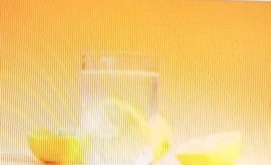 尿酸高可太影响肾脏健康了，做到“二喝二不喝”并坚持下去很重要。“二喝”，一是多