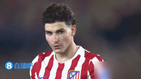 你以为巴萨输了欧冠？我告诉你，他们的战争，早在终场哨前就打完了。那张红牌，那