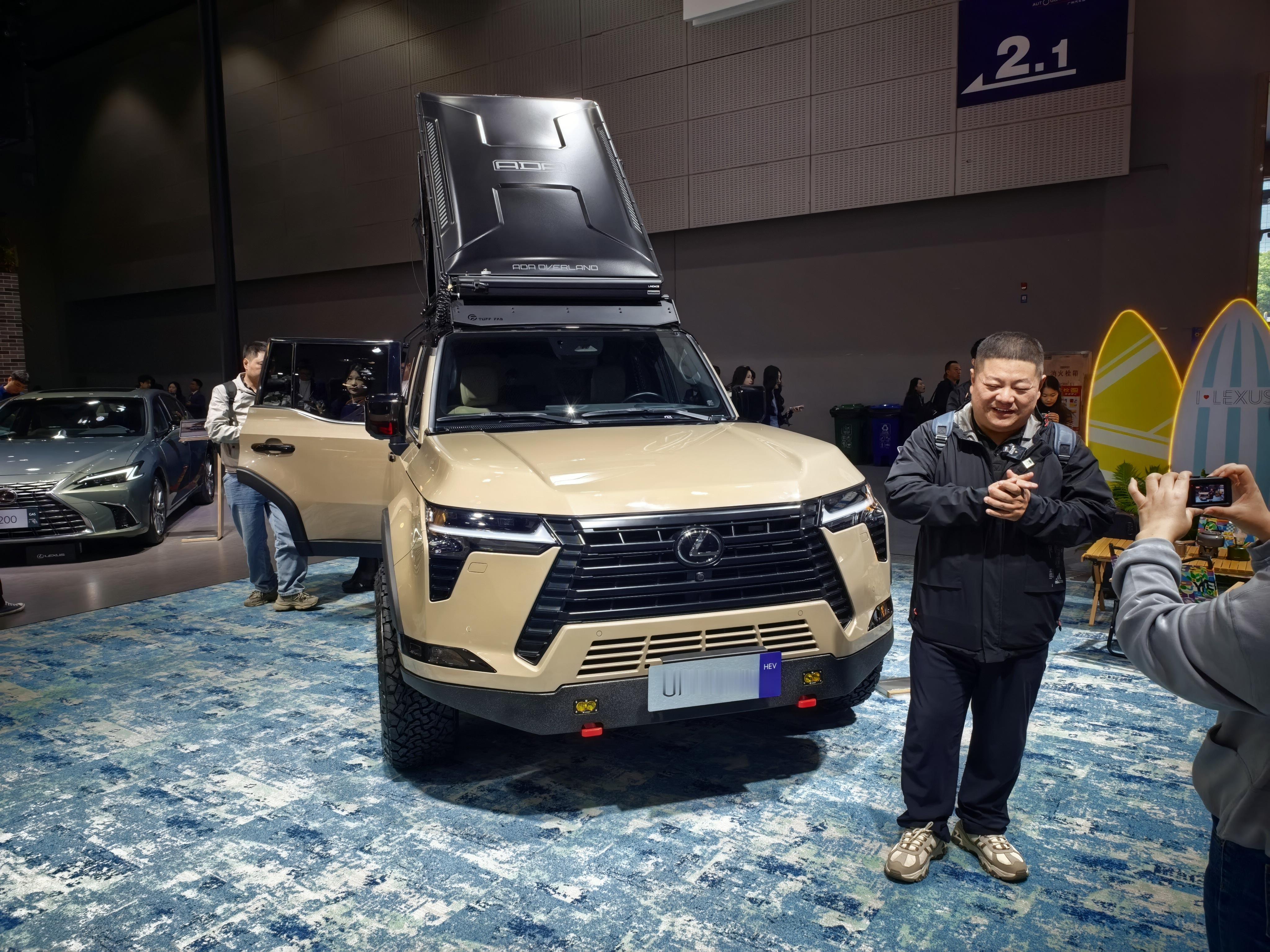 外国车里，传统豪华品牌里，我感兴趣的车一把手数的过来，不剩几个了。其中，雷克萨斯