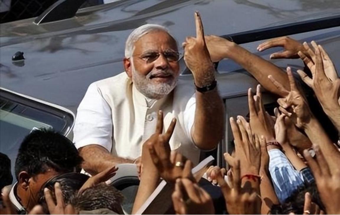 印度明明比中国先加入WTO，为什么印度没有飞速崛起？说白了，其实西方国家早就想往