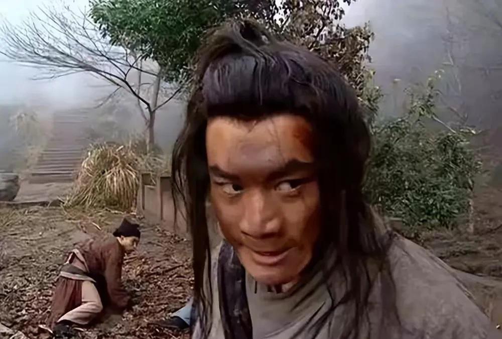 燕青若近身搏斗，能打败武松吗？看过水浒的都知道，马上林冲马下武松。飞云浦武松在