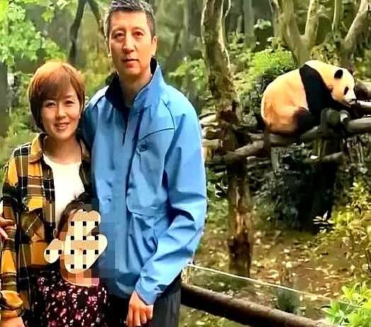 娶对人比赢球难。2018年，郭士强兵败亚运会，被解聘当天，前妻递上离婚协