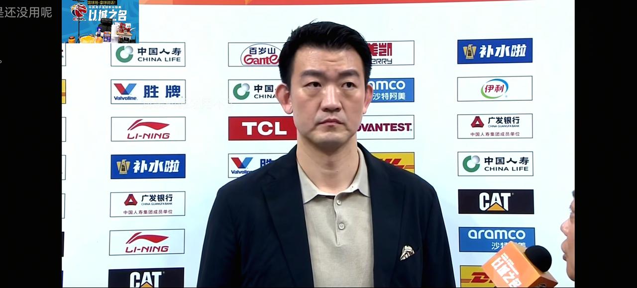 王博主教练值得尊敬！浙江广夏昨晚虽然轮休了胡金秋，但与北控的比赛前三节一直压着