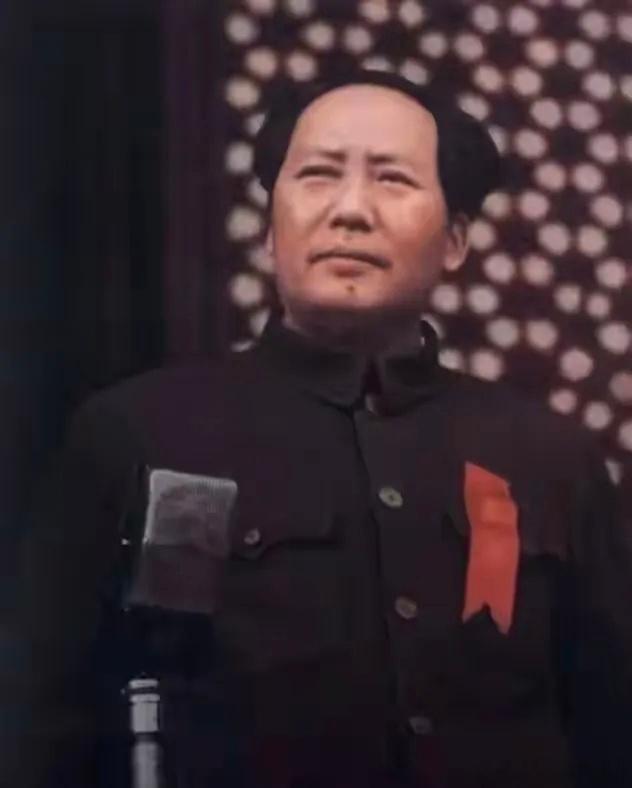 “革命总是要经过反复斗争的，做得好可以把政权保持下去，不脱离群众。凡是脱离群众