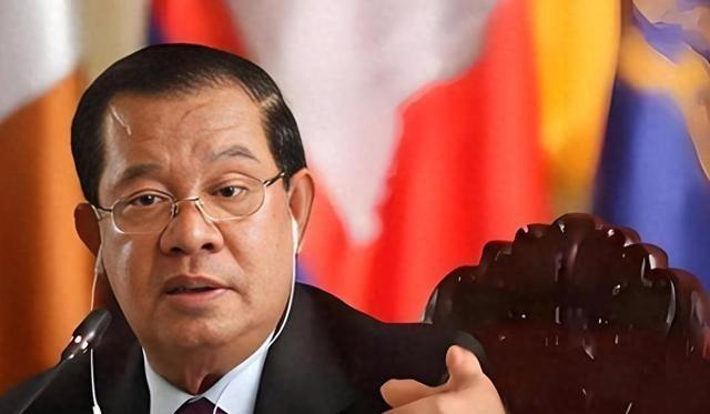 43万人，家没了。这仗打的，洪森找美国，美国不搭理；找邻居，邻居装没看见。连自己