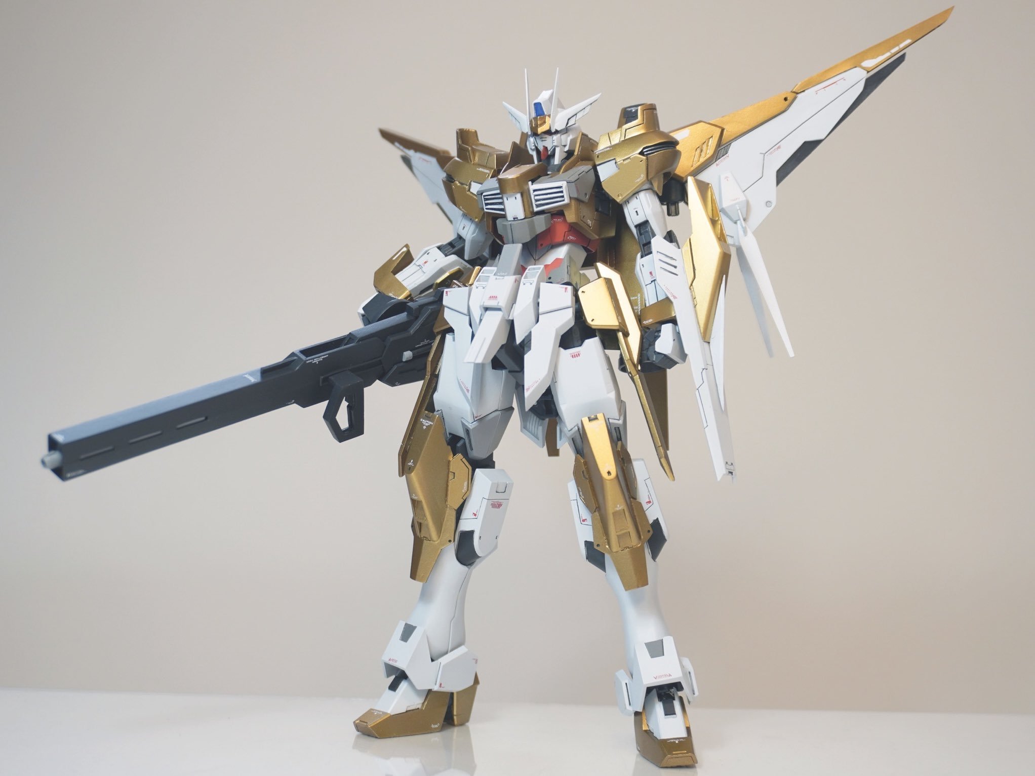 1/100圣堂高达（byはいせ）高达模型高达模型​​​