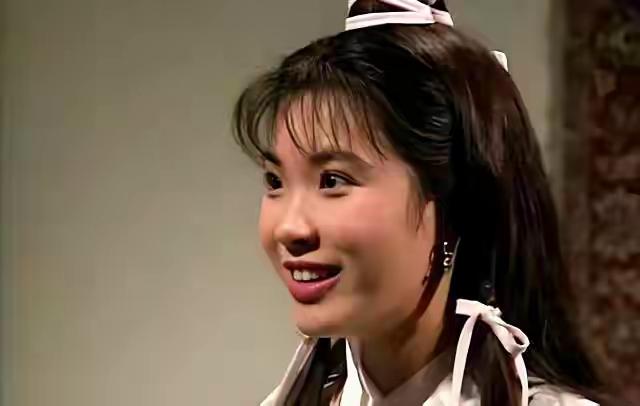 杨过伏杀后：小龙女沦为玩物，求死不能襄阳城破前夜，杨过死了。他没撑到