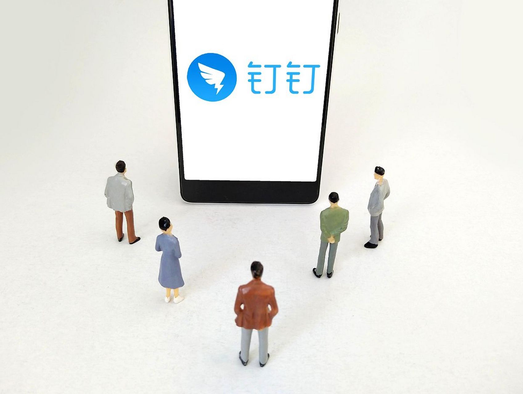 阿里的组织重构、人才迭代，从来不是单点尝试，而是体系化革新。当老牌大厂还在固守传