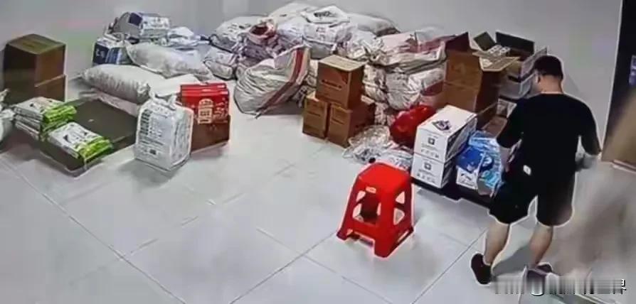 太可怕了！28岁男子突发脑梗死亡！而且他平时经常健身，不抽烟不喝酒，一年两次