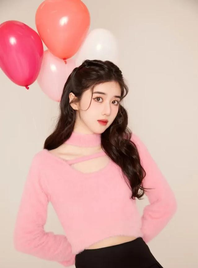 人怎么可以捅出这么大的篓子有人不小心泄露新加坡女明星李凯馨的一段录音，万万没想