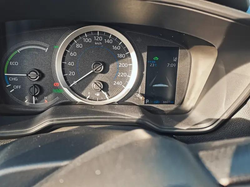 卡罗拉和雷凌的发动机既有相同点，也有不同之处。相同的是，二者都源自丰田TNGA