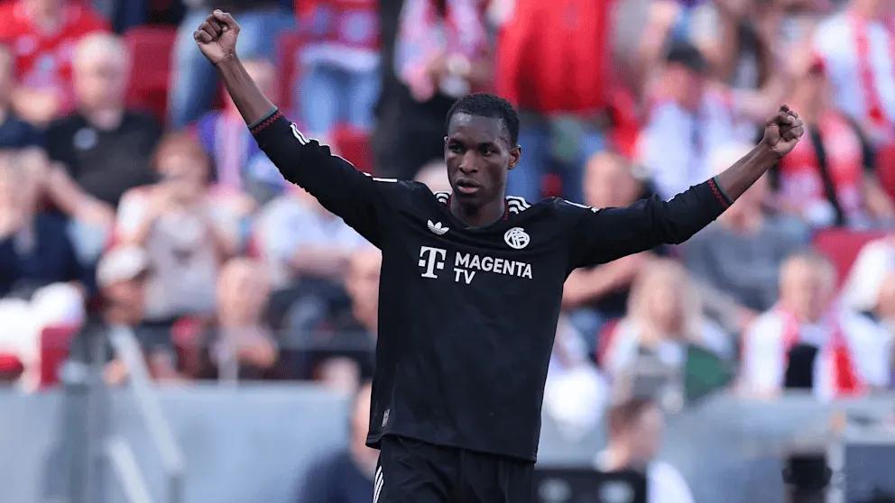 因格雷罗重伤拜仁替补锋线只剩下杰克逊，欧冠首发几乎明牌欧冠拜仁巴黎圣日耳曼周日