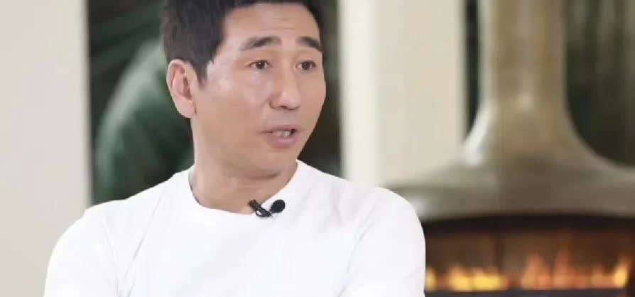 沙宝亮老师在采访中说对手戏里印象深刻的是藏海谦虚有礼貌能根据台词，眼