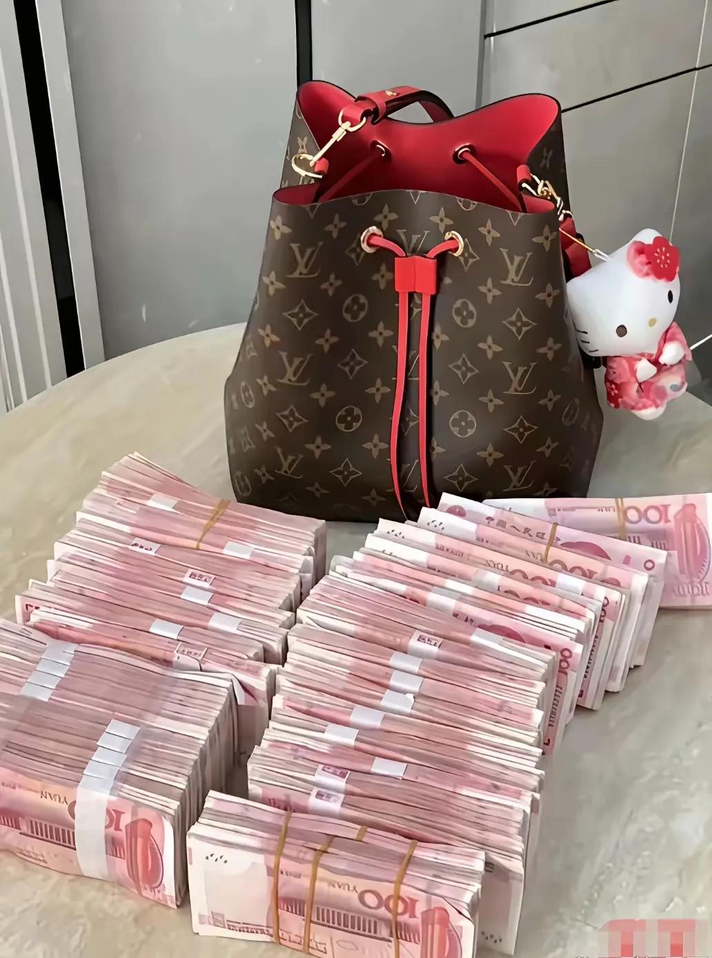 奉劝大家一句如果你有20到30万千万不要忘记了不能去碰不懂的行业无论是买