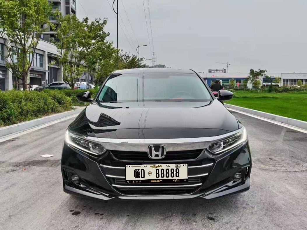 打算入手一台省心耐用的合资中型家用轿车，看重省油好养、保值抗跌，二手雅阁绝对值得