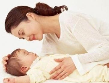 准妈妈看过来: 月子换了4位月嫂, 亲身经历告诉你如何挑选好月嫂。