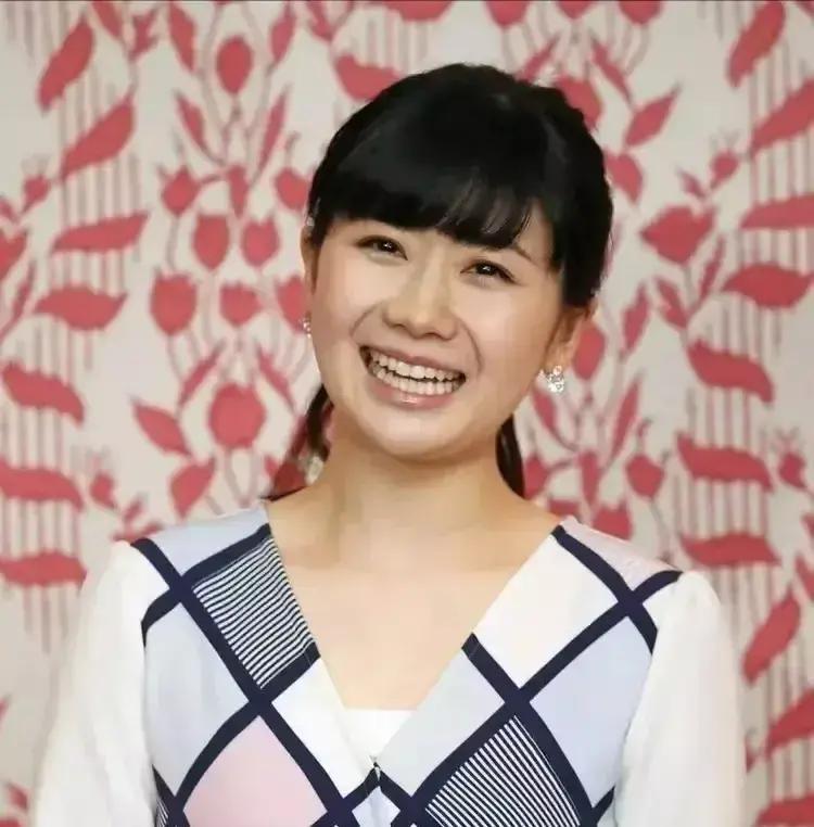 全网搜不到她丈夫一张照片。福原爱再婚的这个男人，台湾籍，圈外人士，商务背景