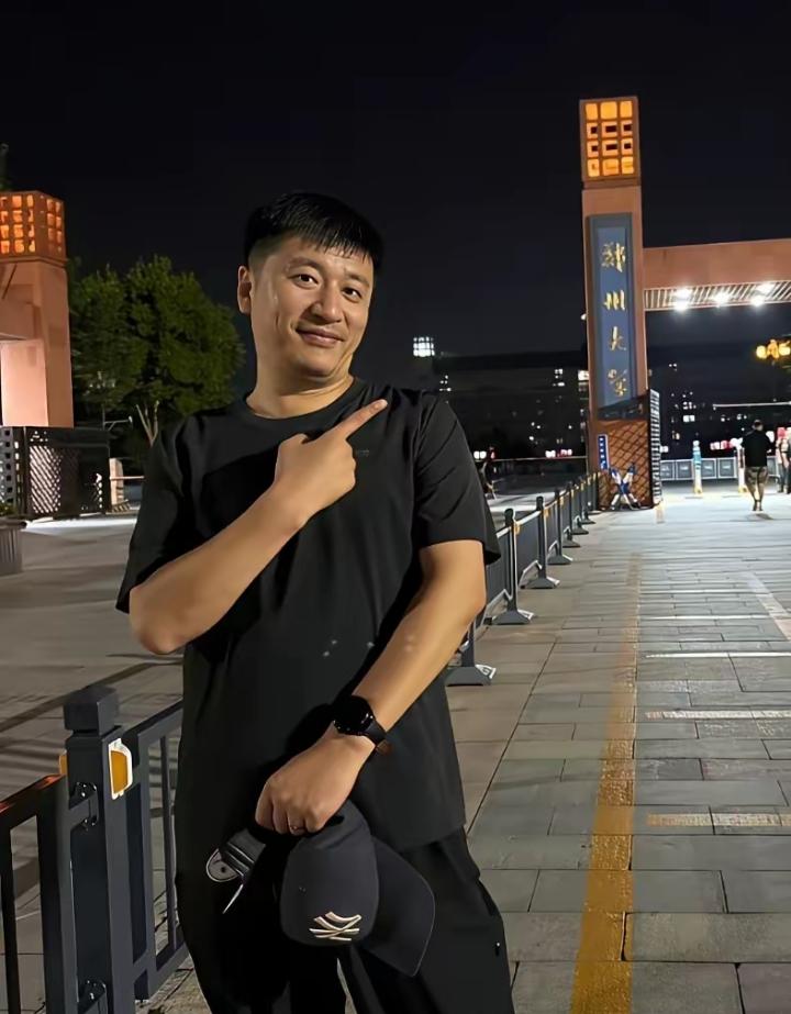 张雪峰的语录扎心又现实，很值得收藏。👇句句经典，句句都是大实话，很好理解，也都