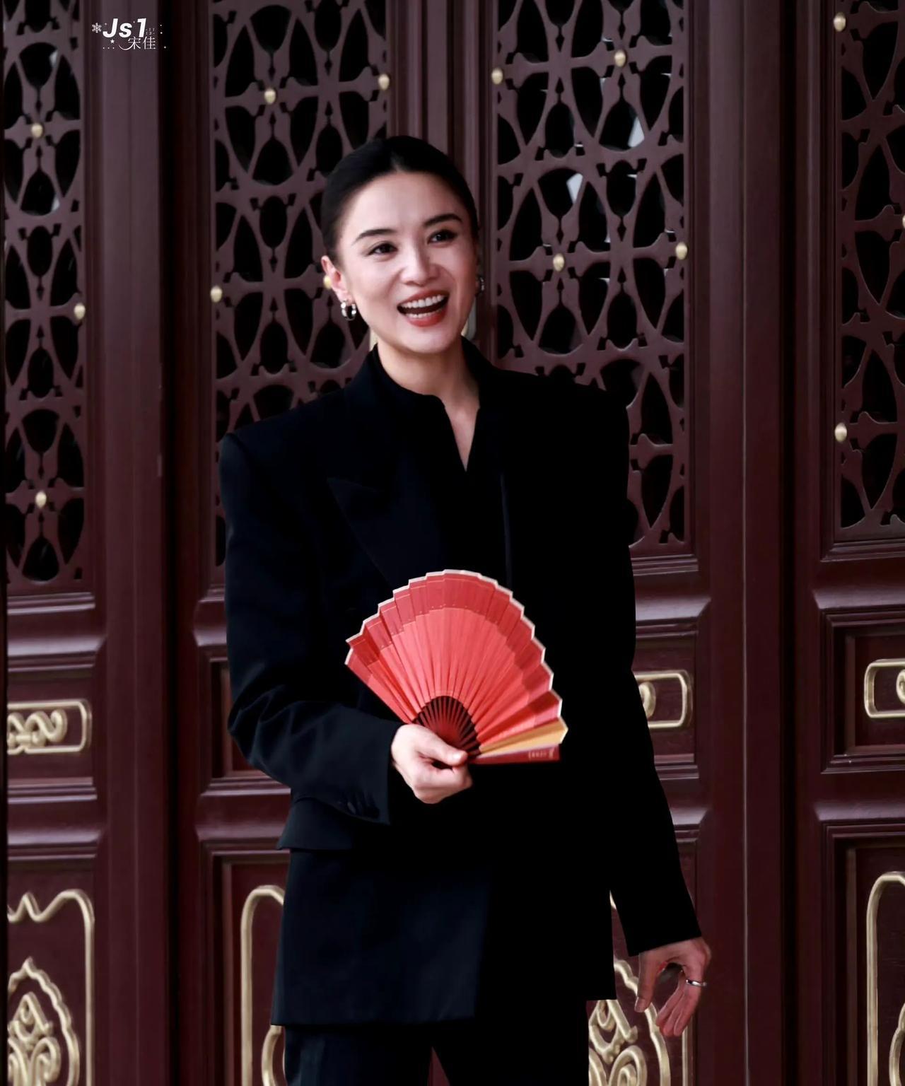 宋佳上城士妆造必有高人指点
