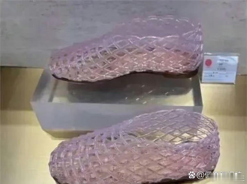 网友：果然奢侈品从来不欺骗穷人。。。