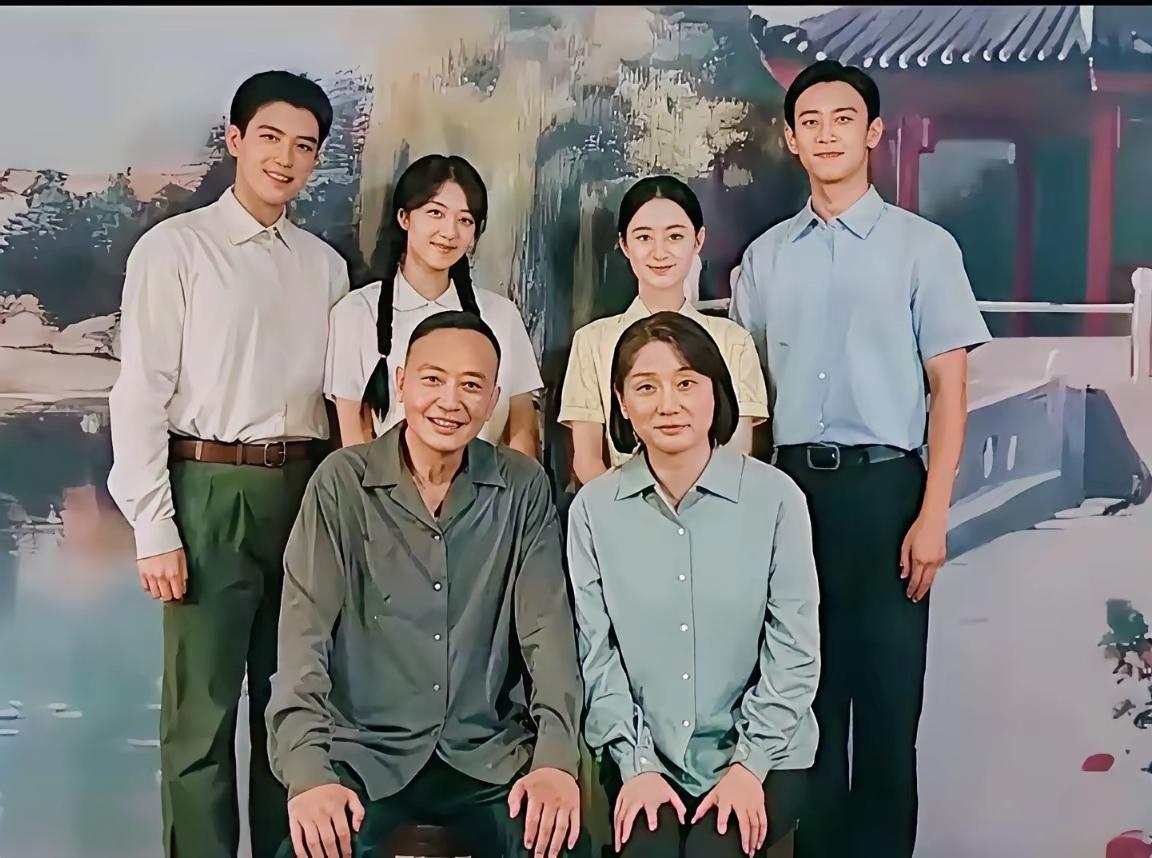 追剧《纯真年代的爱情》时间到了1976年，一切都发生了转机，观众也感到扬眉