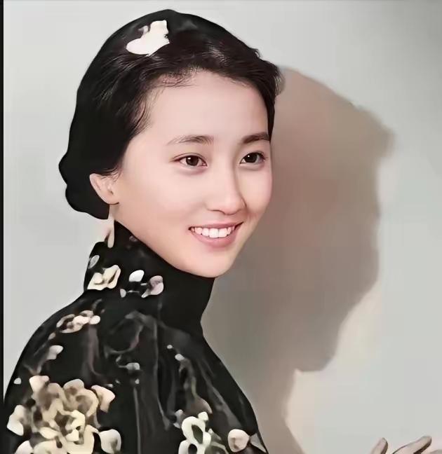 1969年，钱学森父亲病逝，临终前留下遗嘱：把3000元遗产都交给女儿钱月华。可