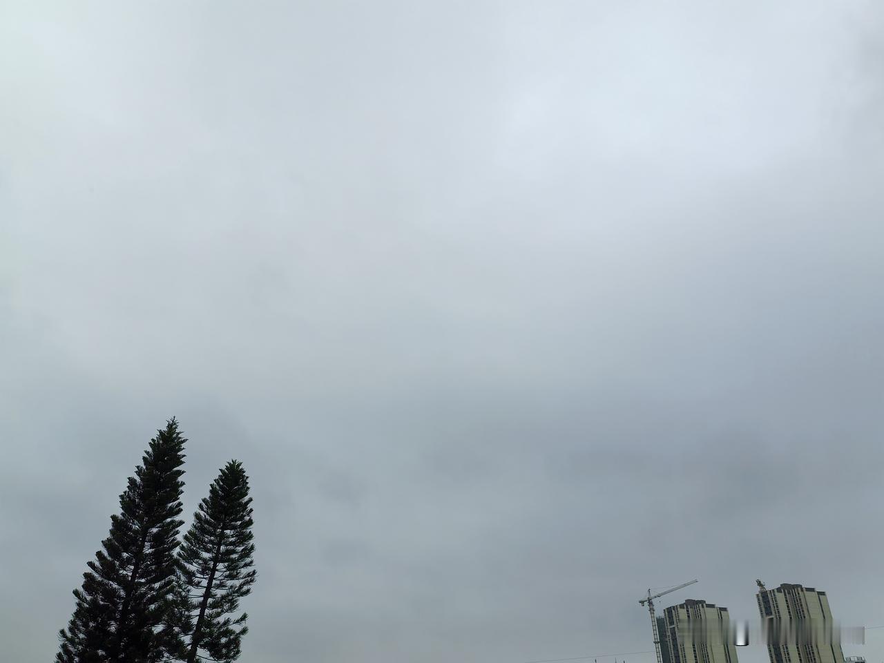 广东：开启高温闷热，雷雨高发，局部雨势强烈的天气模式！今天（6日），广东大部