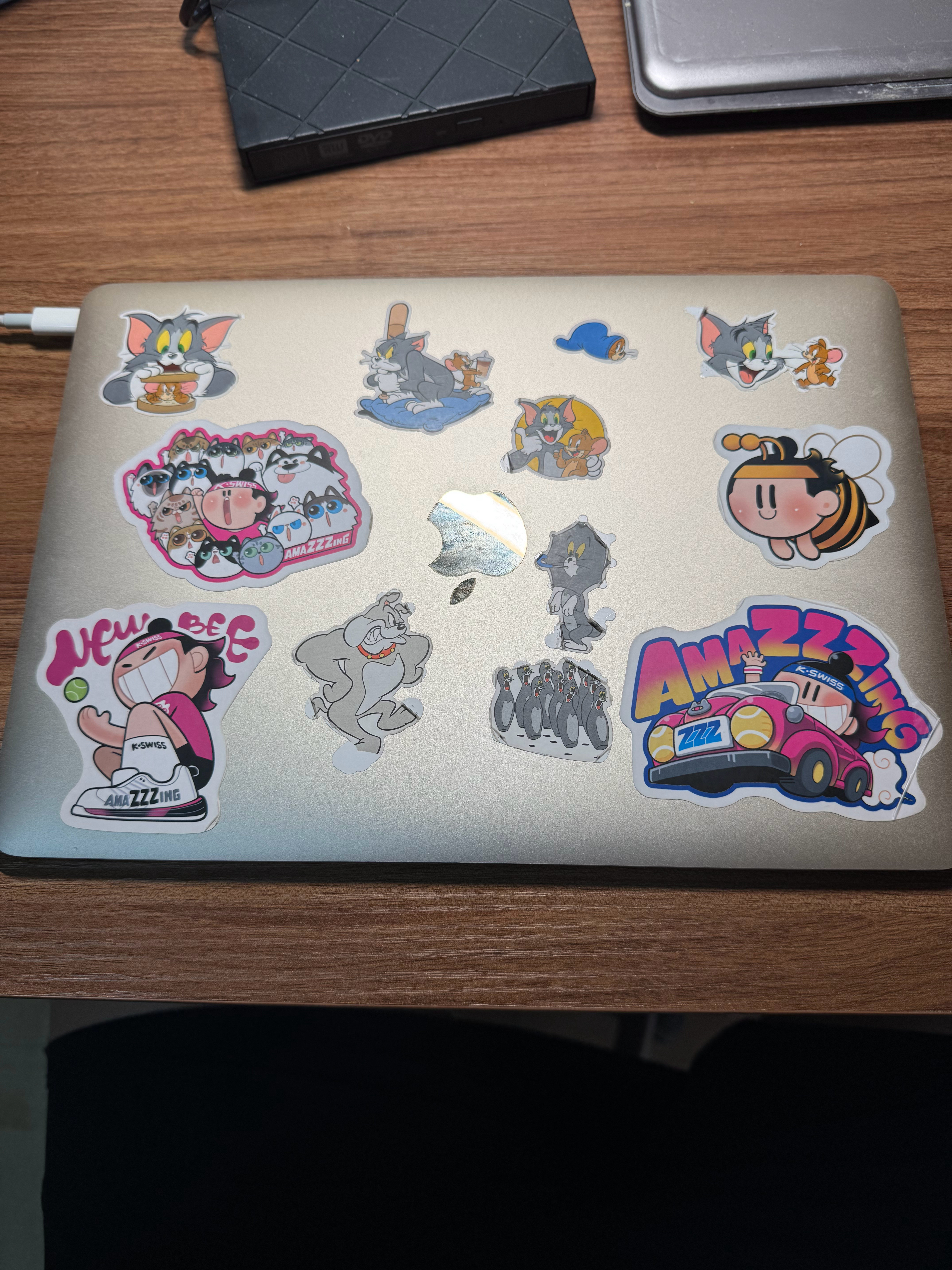 我的电脑居然用了将近10年了……难怪今年中国赛季还听到惊呼：怎么这么老款的电脑！