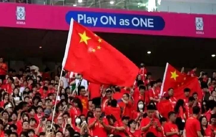 国足掉到亚洲二流，别急着骂，这反而是个大实话。亚足联2025年12月官宣搞“