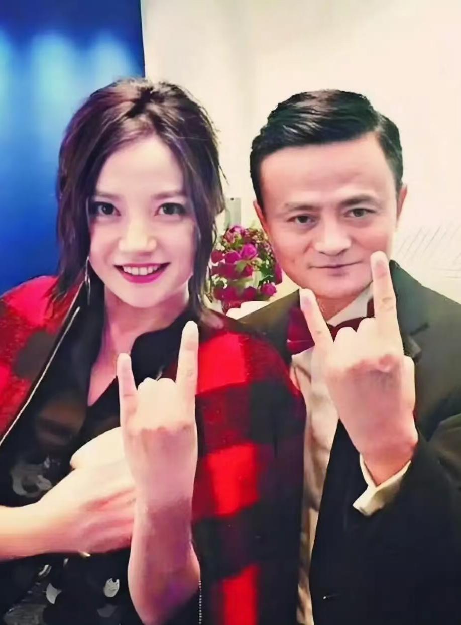 赵薇，太心酸了！3月11日晚间，赵薇突然冲上热搜，没有新作品官宣，没有任何公开