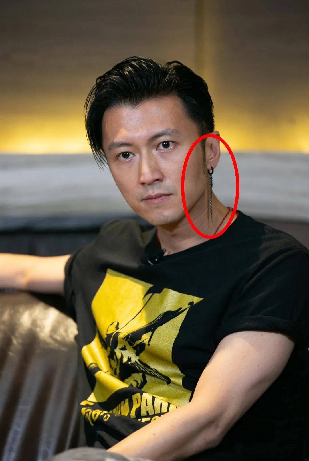 我都替谢霆锋尴尬了。谢霆锋也算是娱乐圈公认的美男子了，长相帅气，穿着打扮也时尚