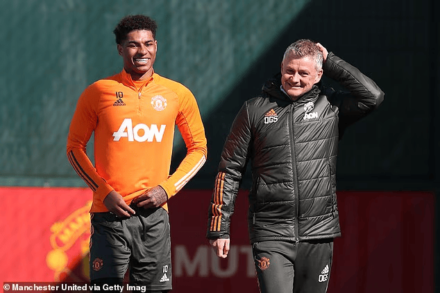 拉什福德: 我能代表很多曼联球员说, 都享受索尔斯克亚执教