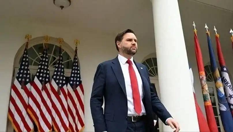 美国总统人选将更换！资本给出最新人选，众多“反华”候选人登场说起美国政坛的权