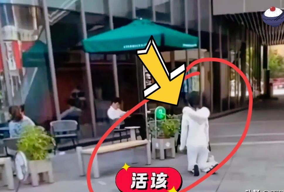 上海那个跪地求原谅的妻子，真的让人没法同情。婆婆去世，丈夫回家奔丧，她宁愿去团建