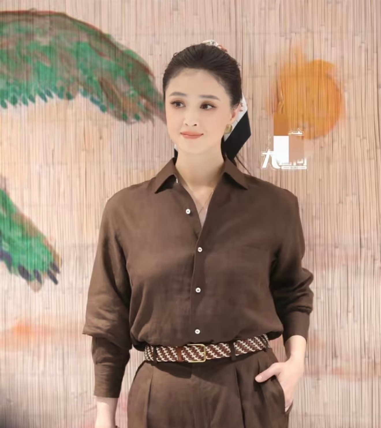 北京这夜，43岁蒋欣撞上46岁董洁，才明白美貌在气质面前不值一提