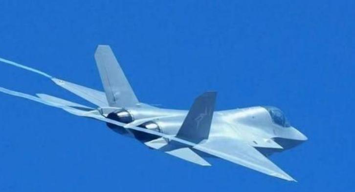 任何一个国家的四代机都可以击落中国的五代机歼20，而美国不但找到了歼20