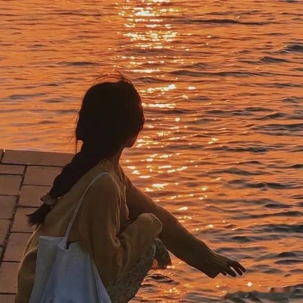一个背叛过你的人还会爱你吗？我的答案是：不会如果他真的爱你，又怎么会忍心