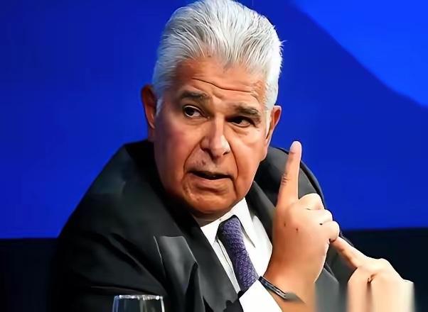 立陶宛一句话，让巴拿马感觉天都快塌了。他们说：“我们犯了个巨大的错误，就像自己