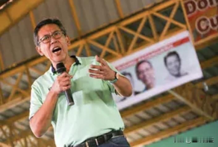 菲律宾众议员切尔·迪奥克诺周三表示，菲律宾应最终通过反政治王朝法案，以实现"真正