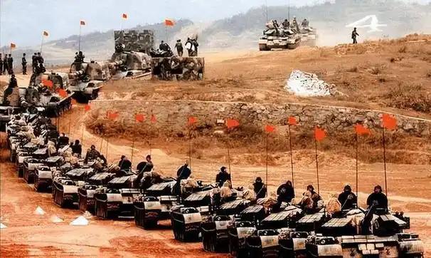 普通人根本指挥不了大兵团作战，不是因为能力不够，而是那份责任谁都扛不住。一道命令