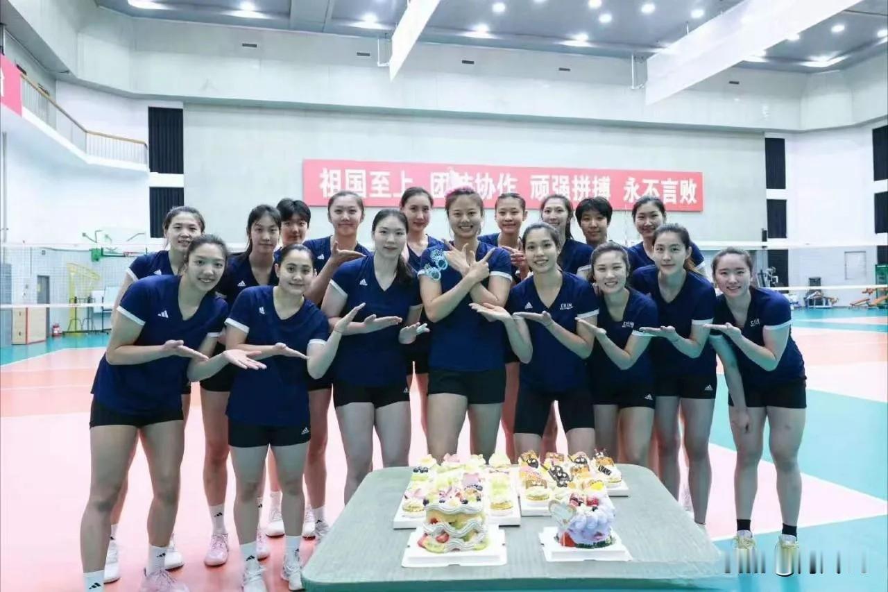 龚翔宇回归即C位龚翔宇大美女终于从大漂亮国回来啦，这大漂亮的美