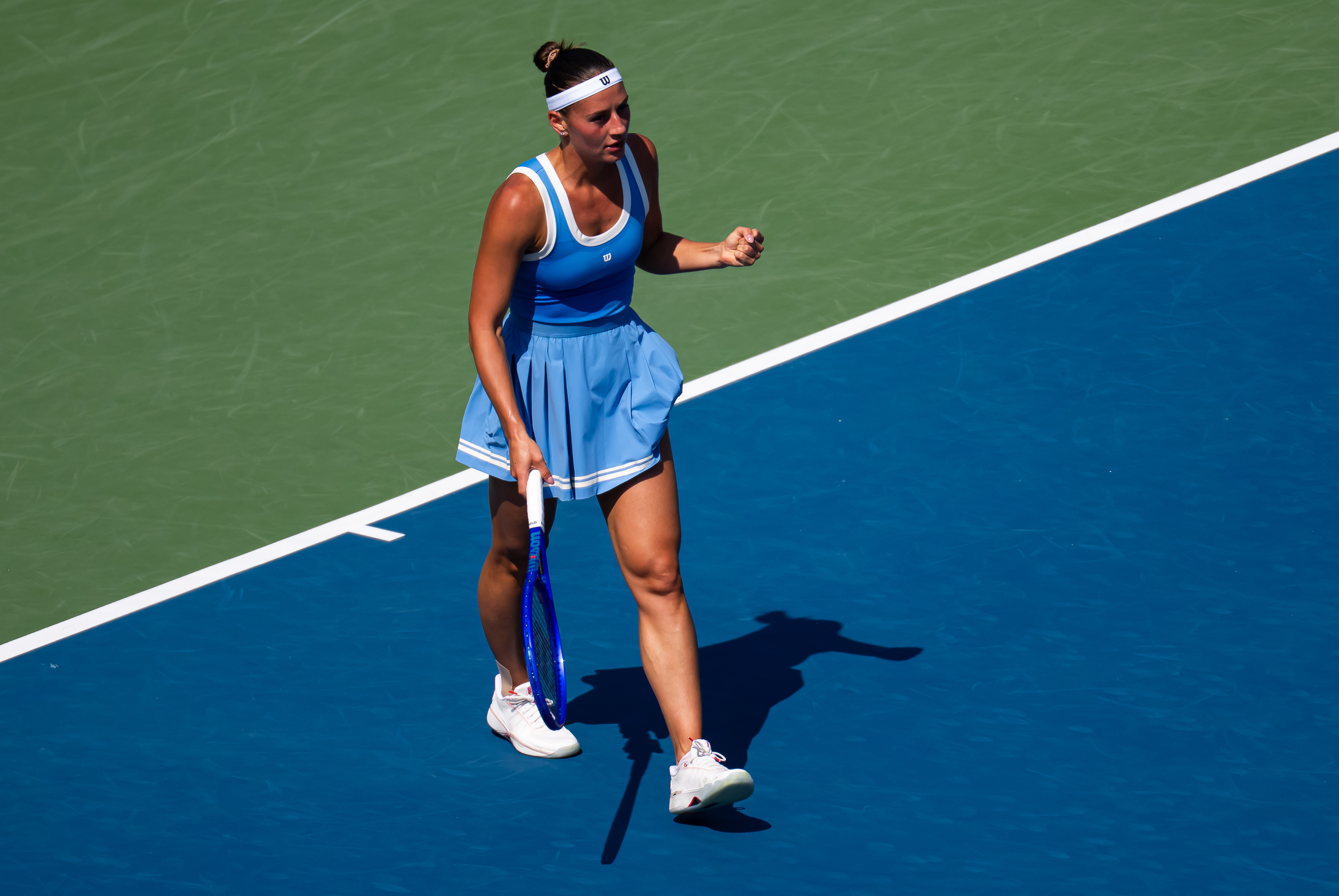 科斯秋克晋级再战斯瓦泰克🍿WTA1000多伦多站第三轮，10号种子科斯秋克以6