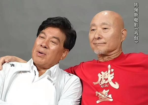 破防！71岁陈佩斯卖房抵押9000万拍电影，朱时茂100万救命钱砸出9.6分神作