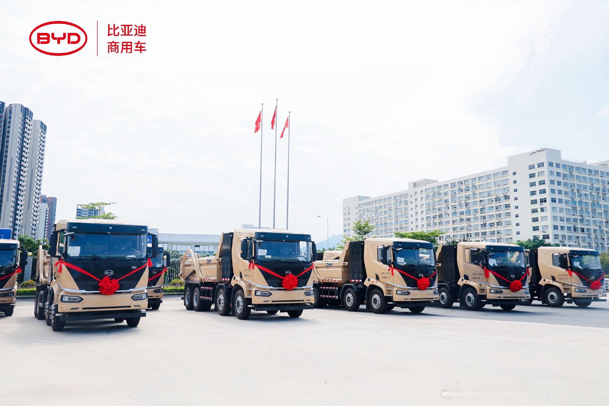 这玩意最大爬坡43%，还有120万km质保我靠，还有这424度电池实在是太馋了大
