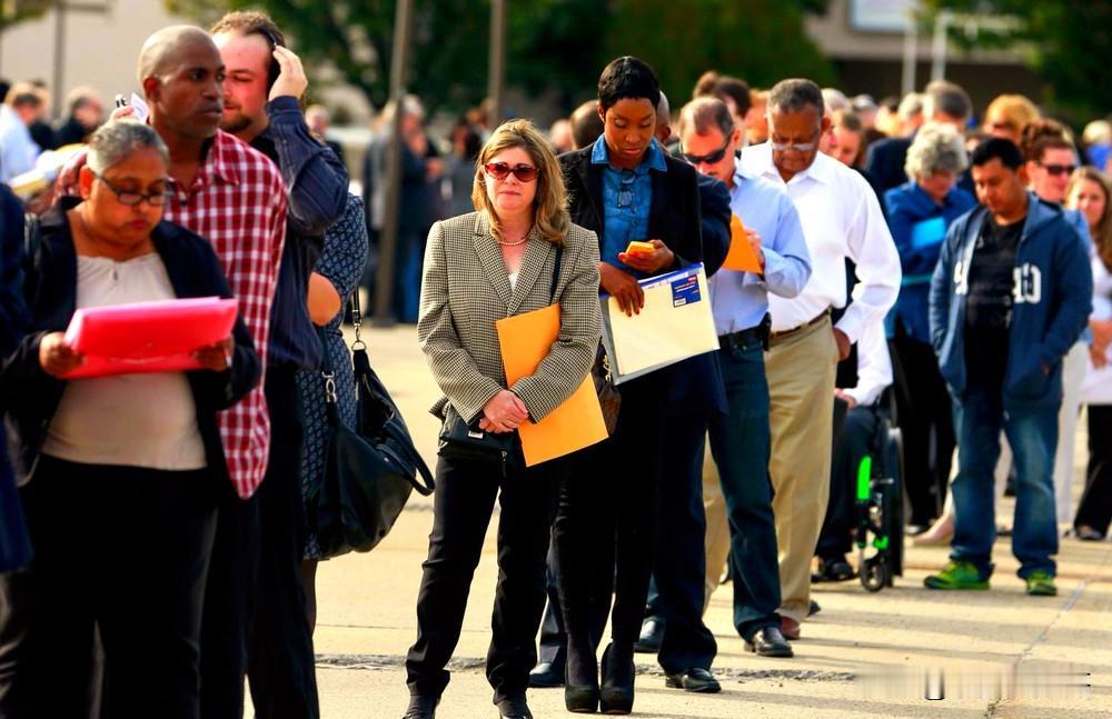 美国一月份上百家企业纷纷进行裁员刚进入一月份，不少知名的美国企业