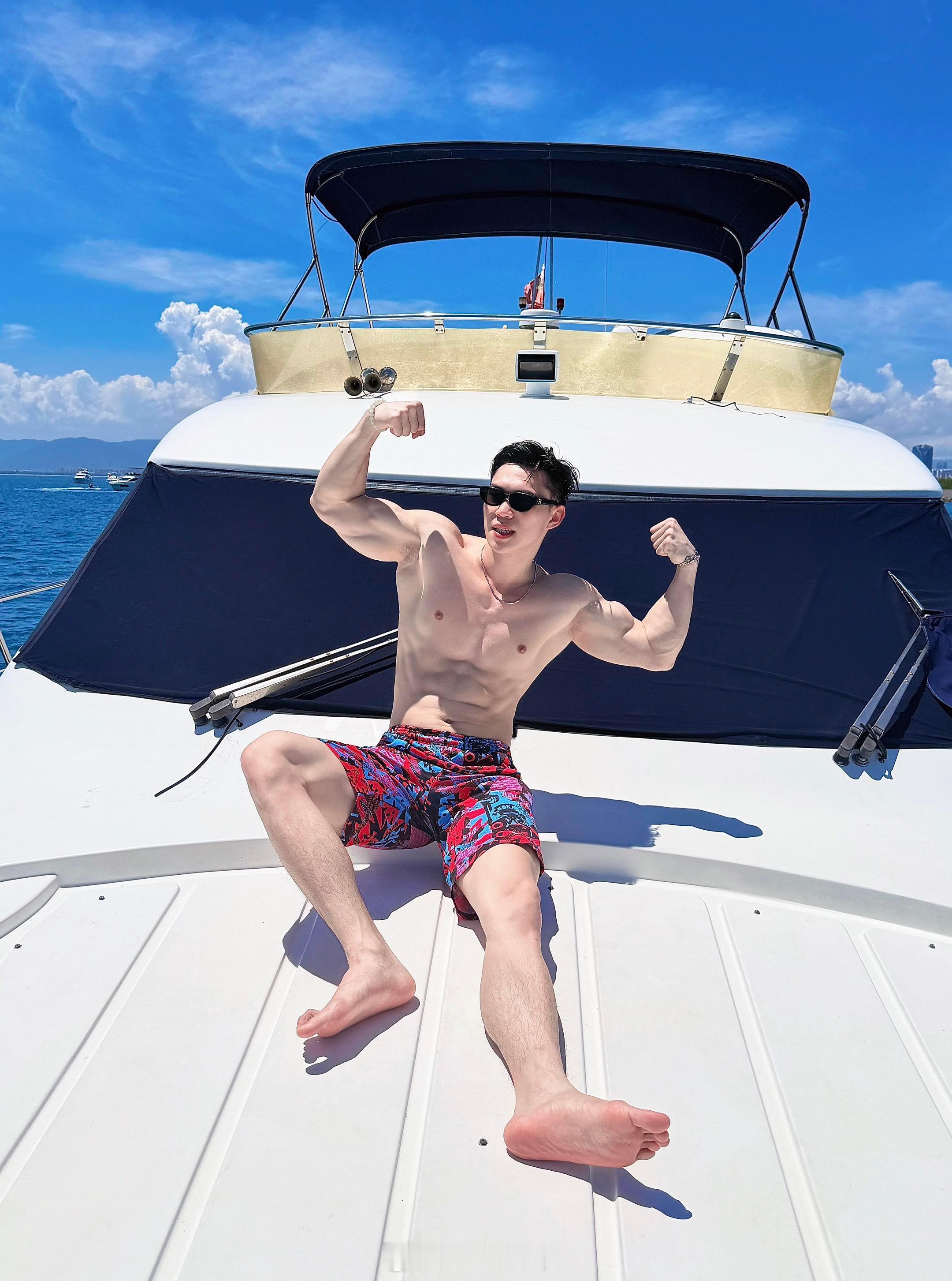肌肉与海浪