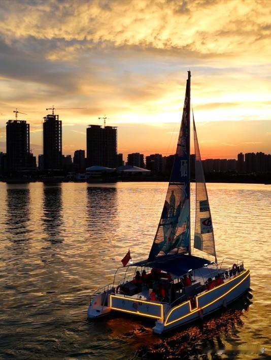 在西安，夏天傍晚不去一次后海，真是一种遗憾呀！后海后海一景西安后海照片集