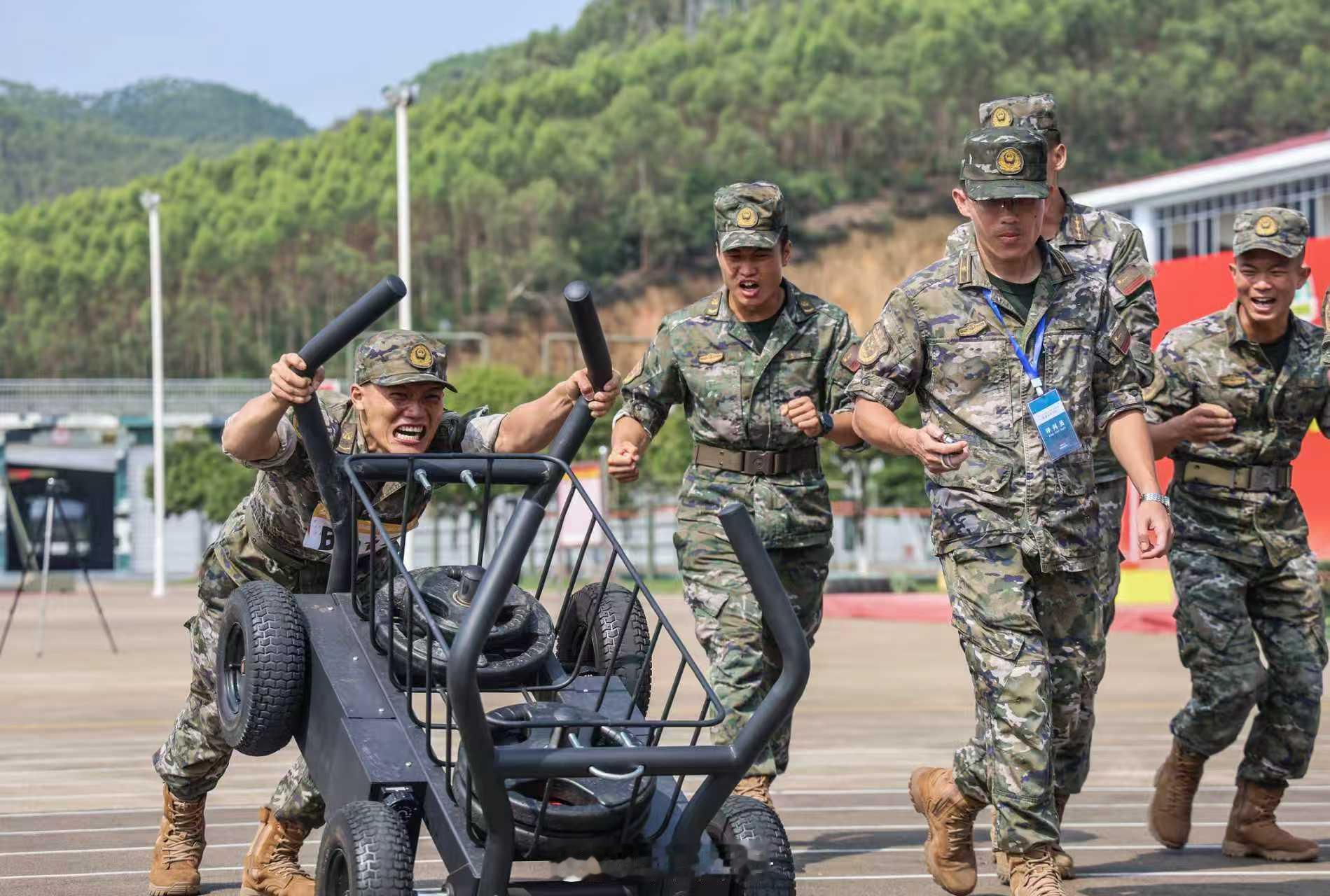 【一睹为快！】近日，武警广西总队来宾支队组织开展军人运动会。来自基层单位的百余名