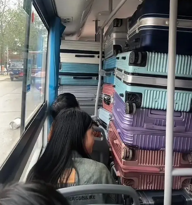 来自大学生放假的亿点点震撼